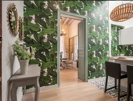 Charming Luminous Flat In The Center Of